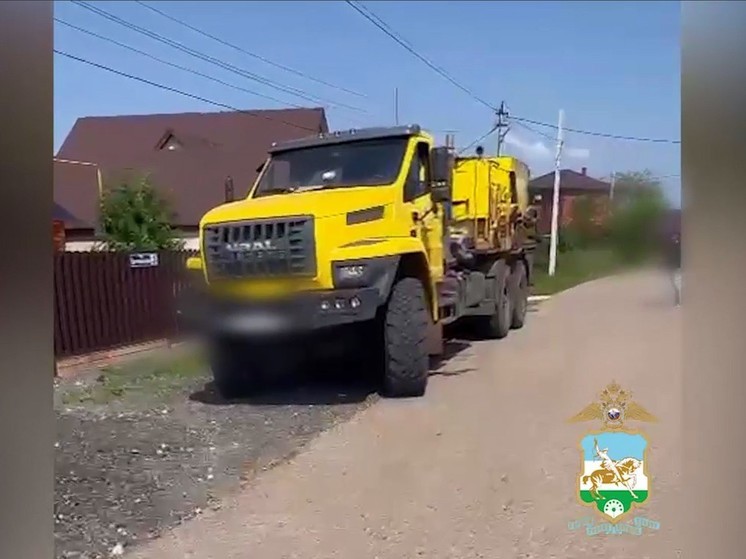 Сотрудник предприятия из Башкирии несколько месяцев похищал топливо для служебной машины