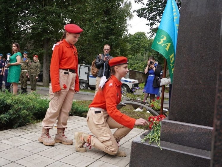 Как в Опочецком районе отметили День Воздушно-десантных войск