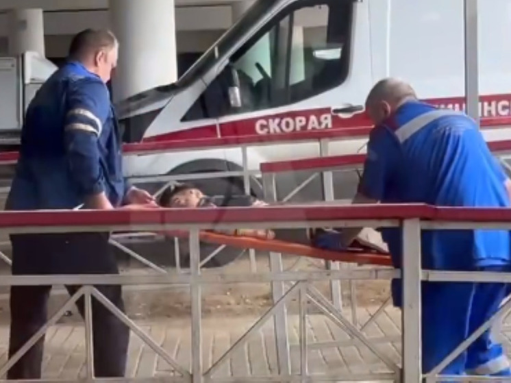 Женщина с малышом попали под поезд на Савеловском направлении