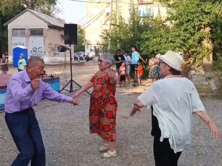 В столице Калмыкии стартовали «Элистинские вечера»