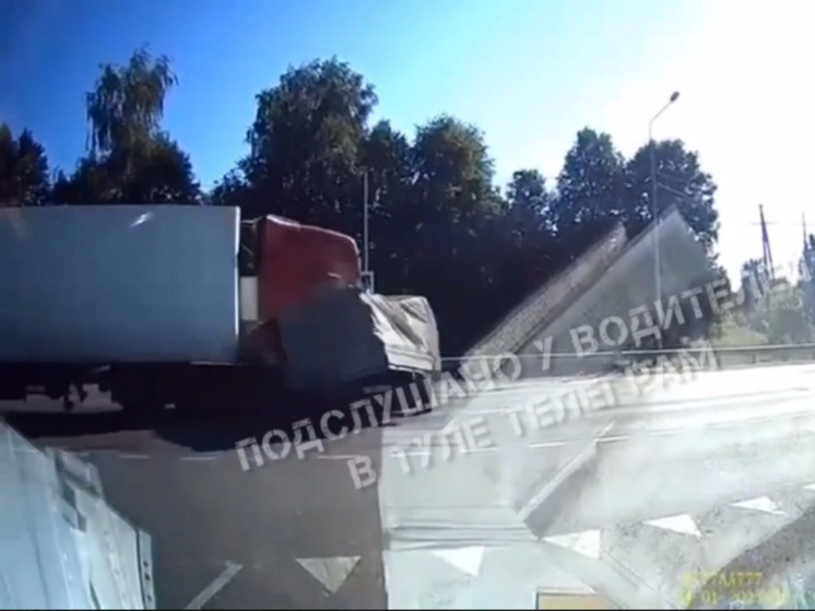 В Ефремове под Тулой фура снесла "Газель"