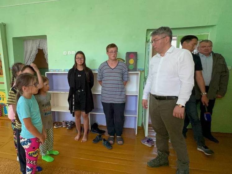 Глава Бурятии посетил терпящие бедствия села Заиграевского района