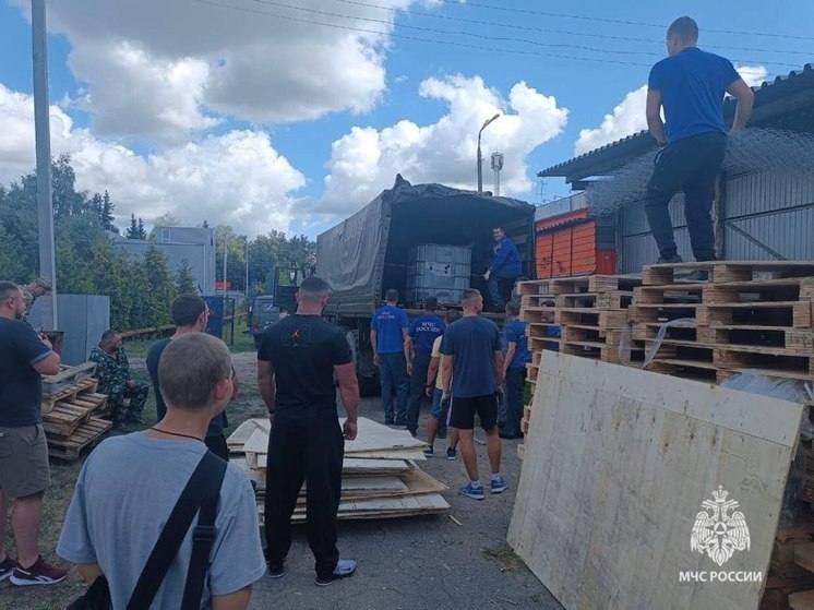 Гуманитарную помощь отправили в зону СВО из Узловой