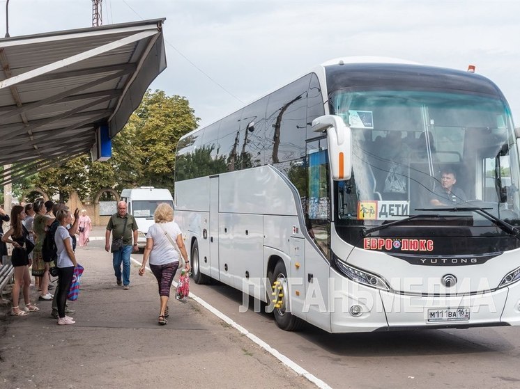 Дети из прифронтовых городов ЛНР отправились на экскурсии в Ростовскую область