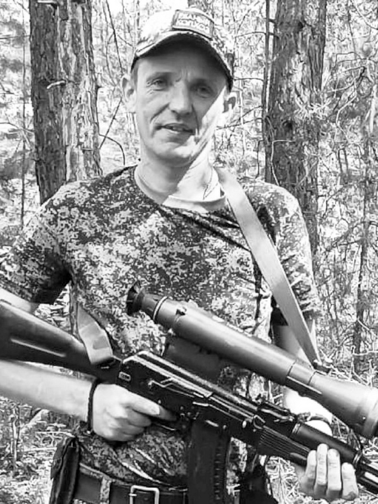 В Ноябрьске в последний путь проводят погибших участников СВО
