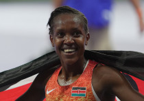 Двукратная олимпийская чемпионка бегунья Фейт Кипьегон получила серебро Игр в Париже после того, как сборная Кении подала апелляцию на решение о ее дисквалификации в забеге на 5000 метров. Об этом сообщает пресс-служба Всемирной легкоатлетической ассоциации (World Athletics).