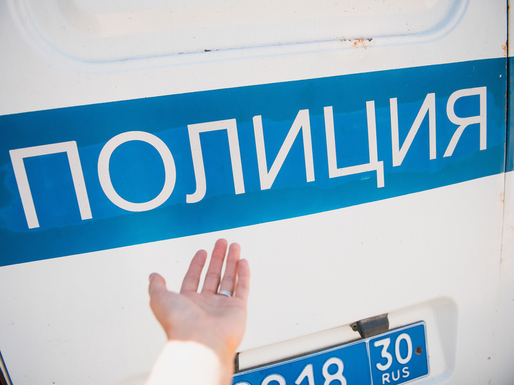 В Астраханской области двое мужчин украли мотоцикл и автоприцеп