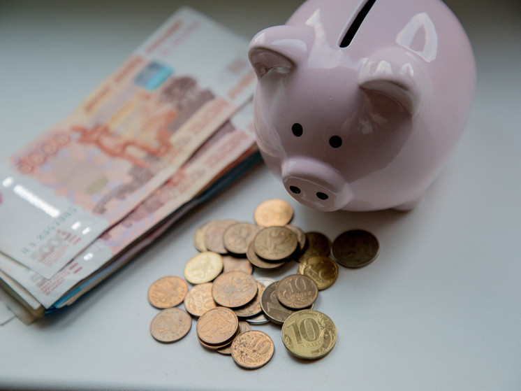 Жители Твери задолжал сыну больше 1,3 миллиона рублей