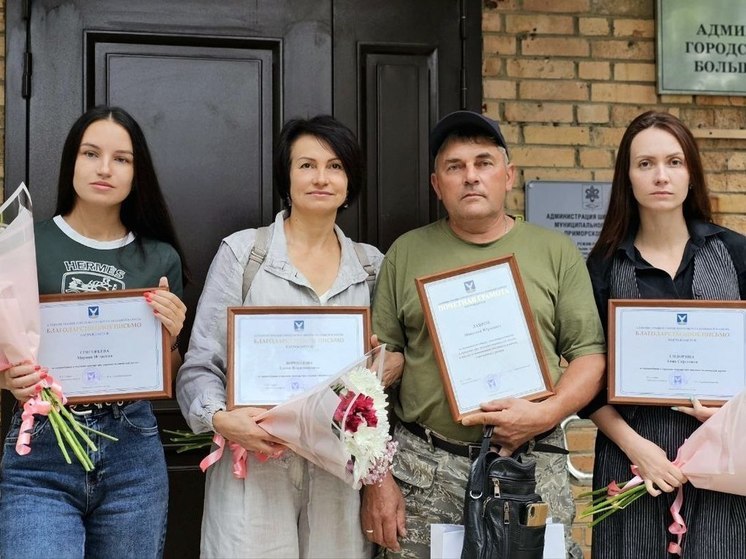 Жители Большого Камня стали героями: спасли ребенка погибших сапбордистов в Приморье