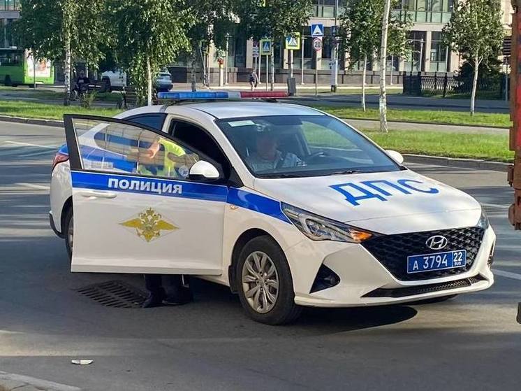 В Бийске на пешеходном переходе автомобиль сбил 10-летнего ребенка