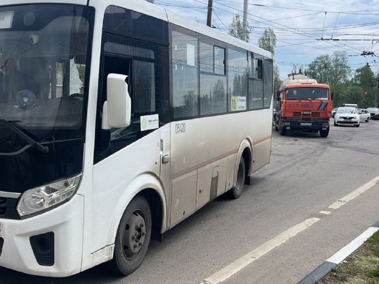 Из-за падения БПЛА в Воронеже более десятка автобусов временно изменили маршрут