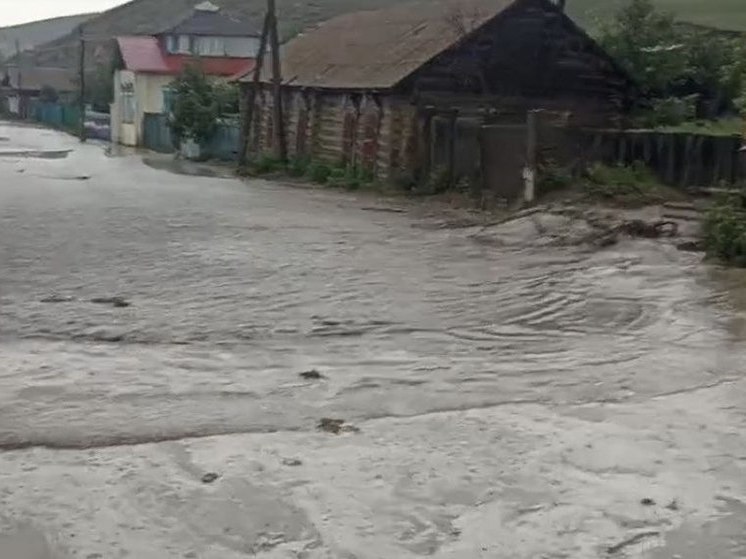 На два села в Бурятии с гор обрушились новые потоки воды