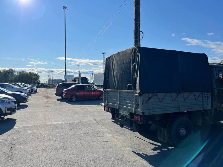 Дорожники просят убрать авто от переправы в Лабытнанги