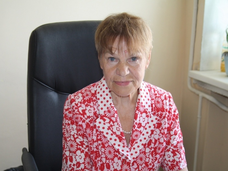 В Туве в честь 80-летия со дня образования соцобеспечения поздравили ветерана