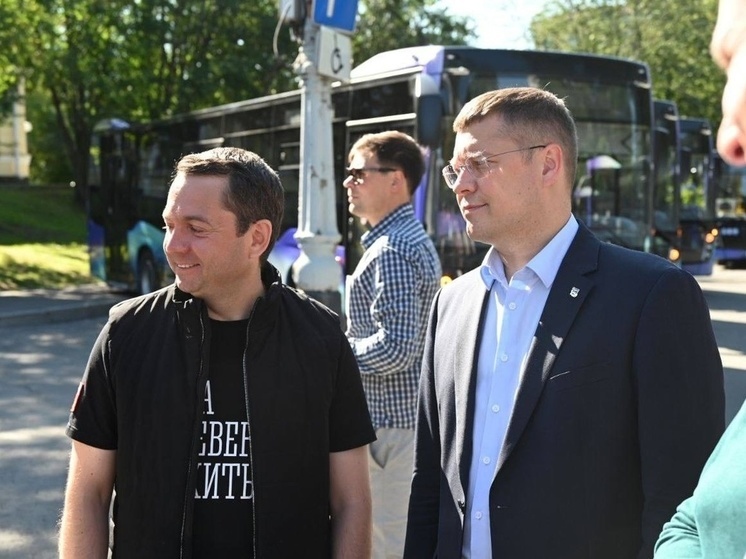 В Мурманске появились 11 новых троллейбусов и 9 автобусов