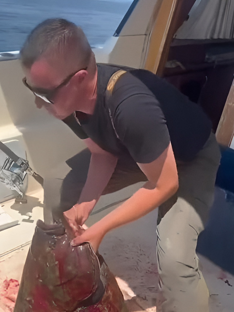 У берегов Итурупа рыбаки поймали гигантского палтуса