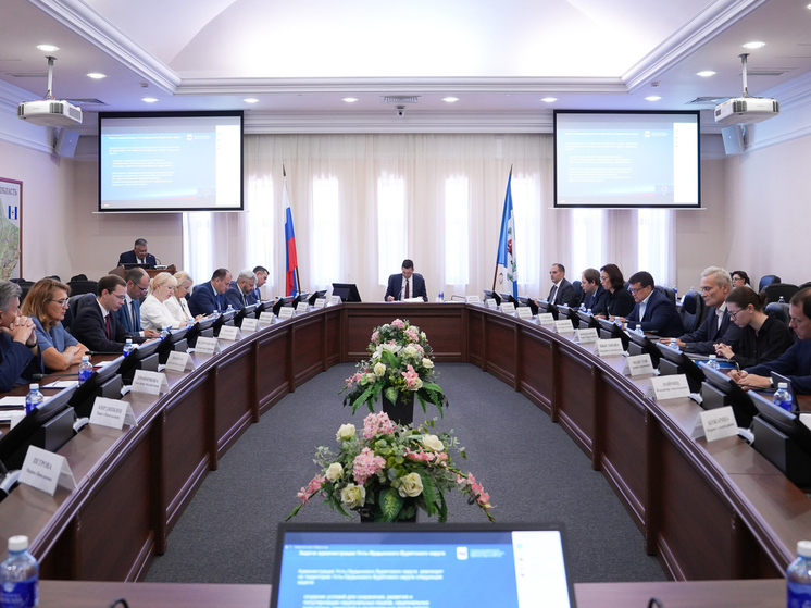 Губернатор Иркутской области Игорь Кобзев поручил создать штаб по организации помощи Курской области