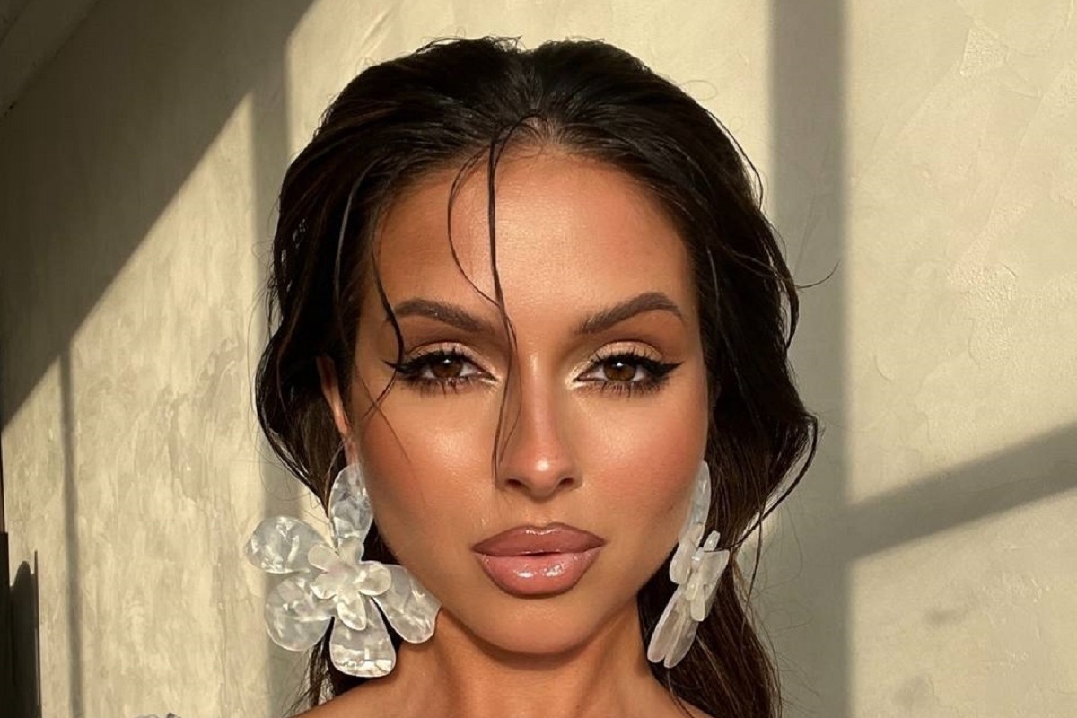 Образ певицы обсудили подписчики