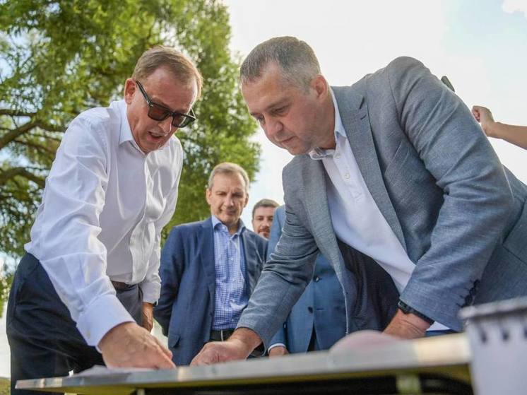 Дрозденко призвал к срочному ремонту обрушившейся части набережной в Выборге