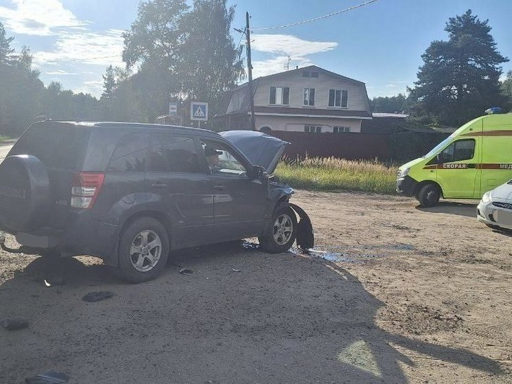 В Твери автомобилист нарушил правила и спровоцировал аварию с пострадавшей