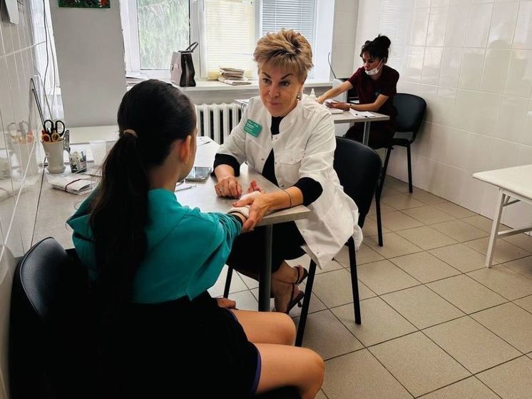 Прибывших жителей Курской области осмотрели подмосковные врачи