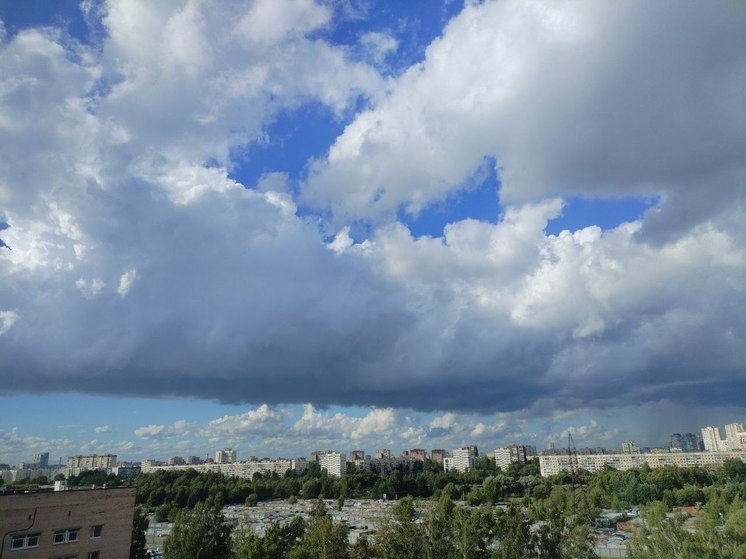 Дожди и грозы: в Петербурге продолжает господствовать циклон «Отилия»