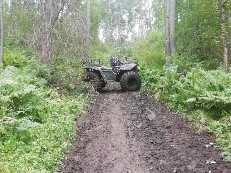 На Алтае турист из Омской области перевернулся на квадроцикле и погиб