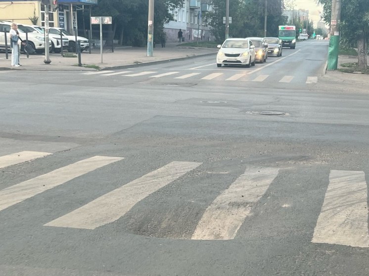 Пензенские водители просят обратить внимание на впадины в асфальте