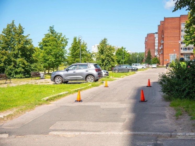 В Сосновом Бору отремонтируют внутридворовые проезды и тротуары
