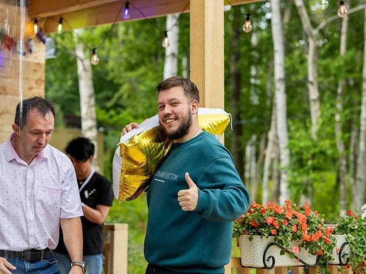 На форуме «ОстроVа» собрали 300 кг гумгруза для Курска и Белгорода