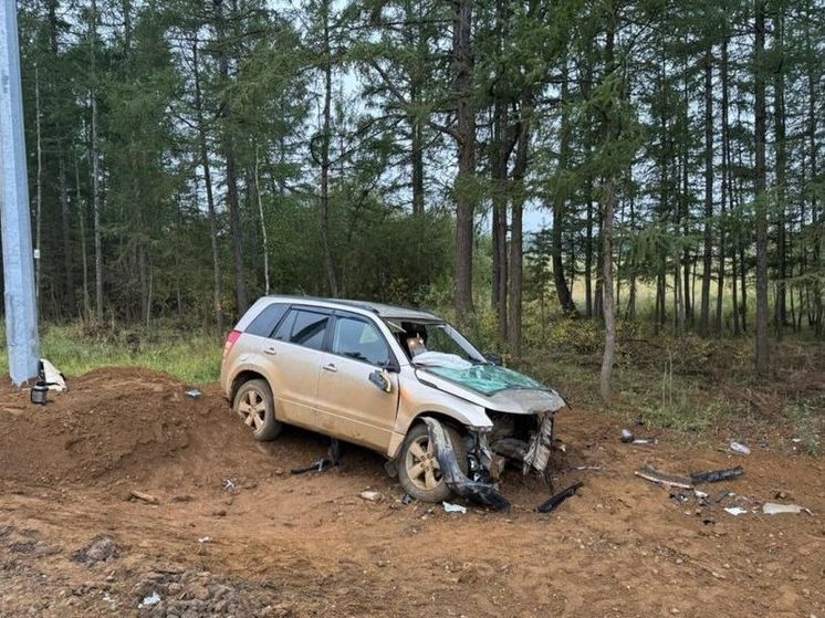 При ДТП в Мирнинском районе серьезно пострадали 3 человека