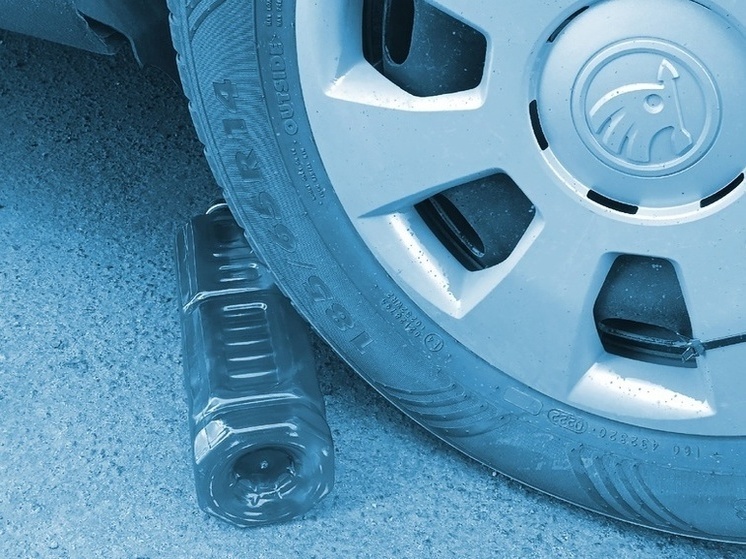 Знакомый тайком облил бензином и поджёг машину жителя Медвежьегорска