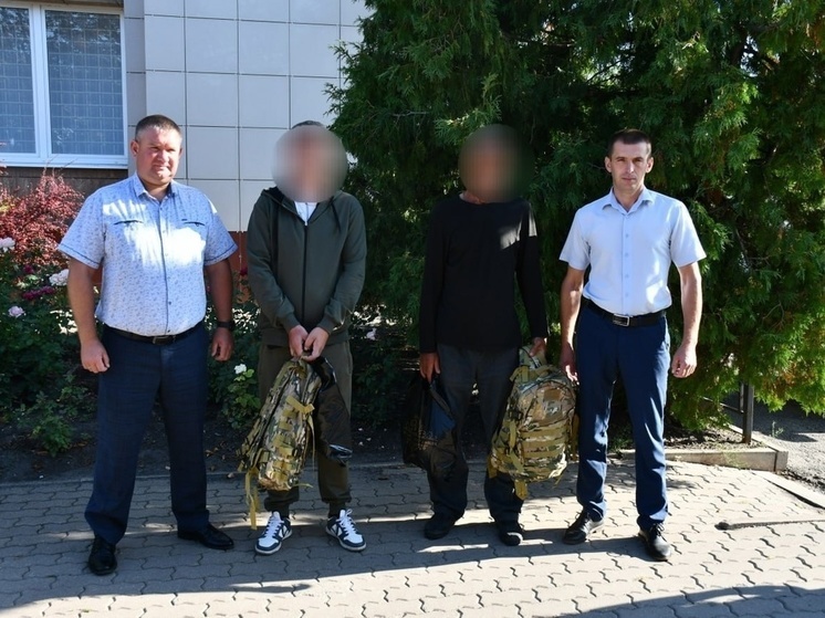 Двое жителей Красногвардейского района отправились защищать Родину по контракту