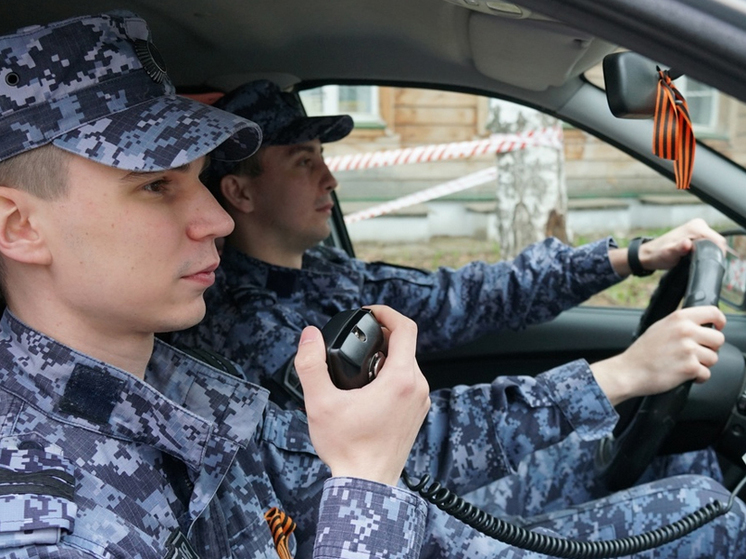 Кировские росгвардейцы ловили наркомана, а поймали вора