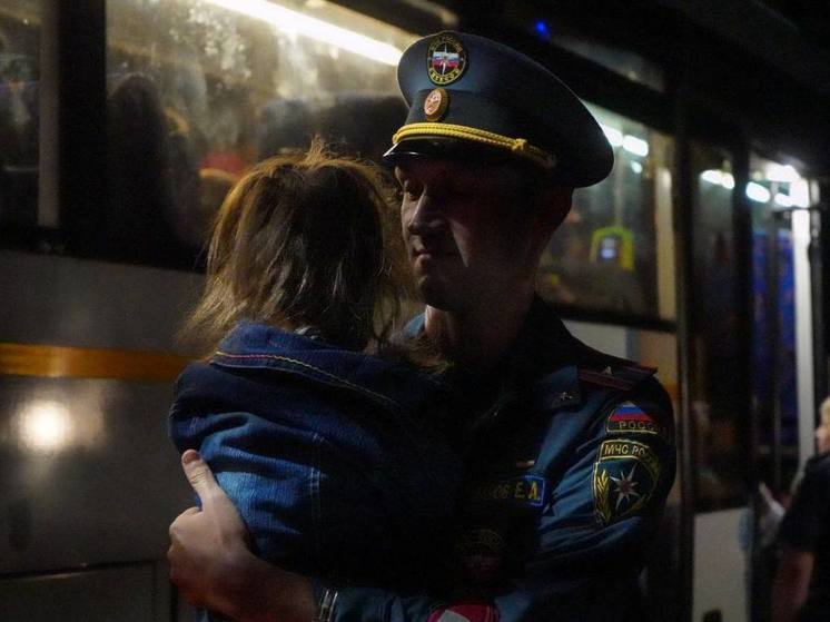 МЧС: в Подмосковье из Курской области приехала почти тысяча человек