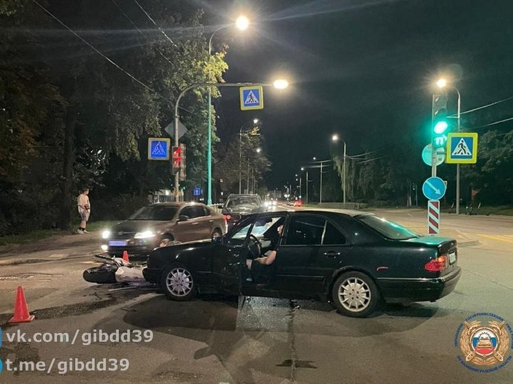 Мотоциклиста госпитализировали после ДТП в Калининграде