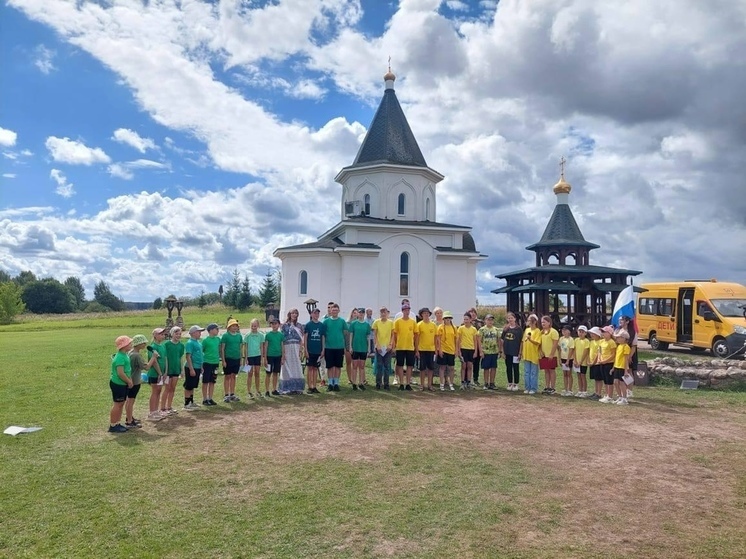 В Новодугинском районе стартовала музыкально-экологическая смена в «Фениксе»