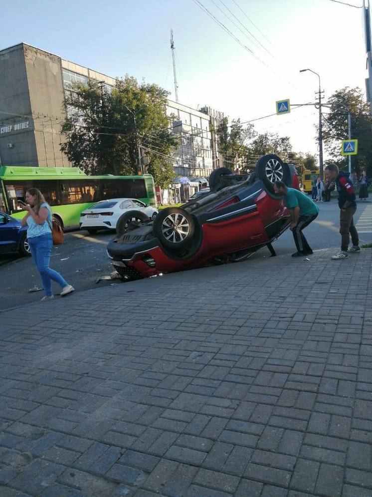 «Просто фарш»: на Петровской в Пскове произошло страшное ДТП