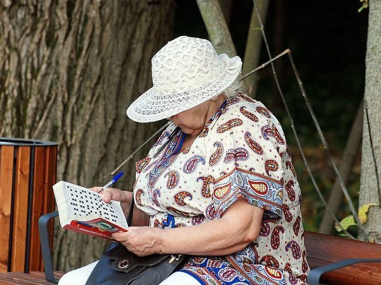 Врач назвал умственные нагрузки способом снизить риск развития деменции