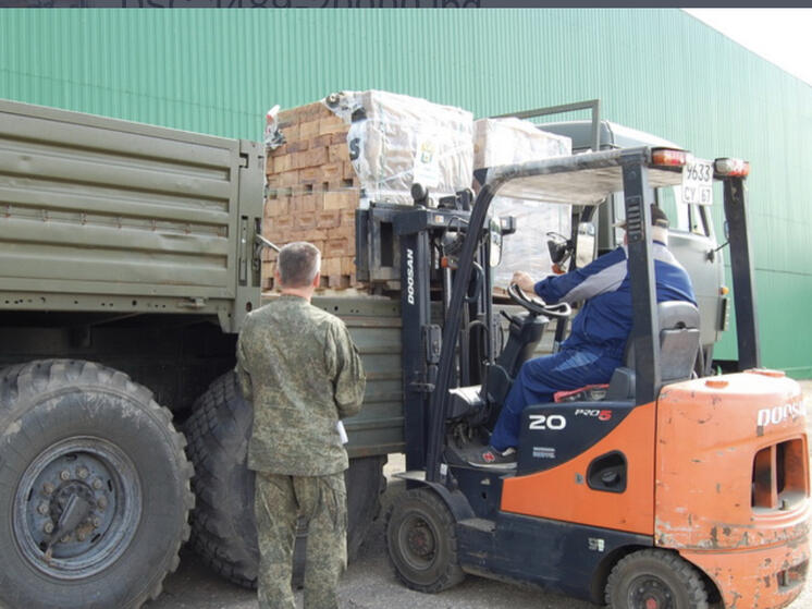 Смоленские таможенники передали военному ведомству России партию  конфискованных кирпичей