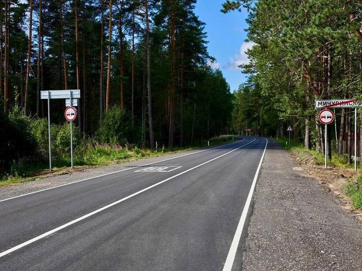 В Приозерском районе по просьбе жителей отремонтировали участок трассы в Коробицыно