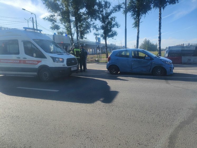 В Твери под Мигаловским мостом два человека пострадали в ДТП
