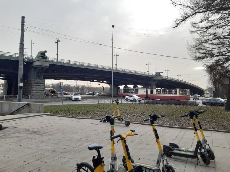 В Петербурге электросамокаты будут строить безопасные и быстрые маршруты