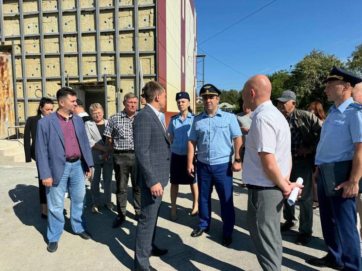 Под Новосибирском прокуратура выявила отставание от графика ремонта школы