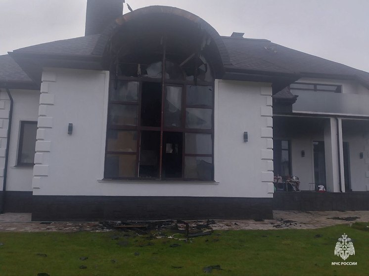 Двое подростков пострадали во время пожара в округе Истра