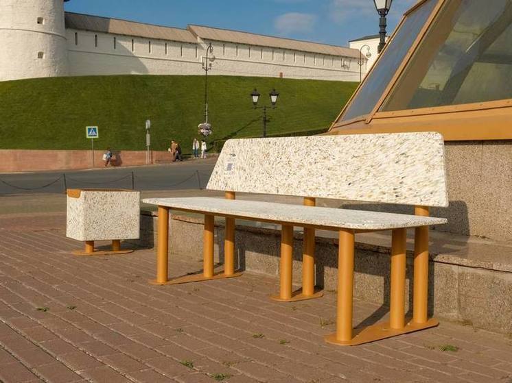 50 созданных из переработанного пластика МАФ установили в Казани