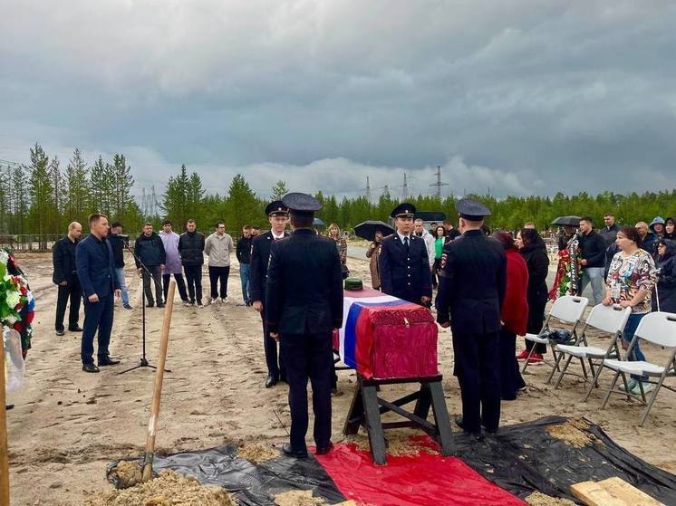 В Губкинском похоронили погибшего на фронте Ивана Крубера