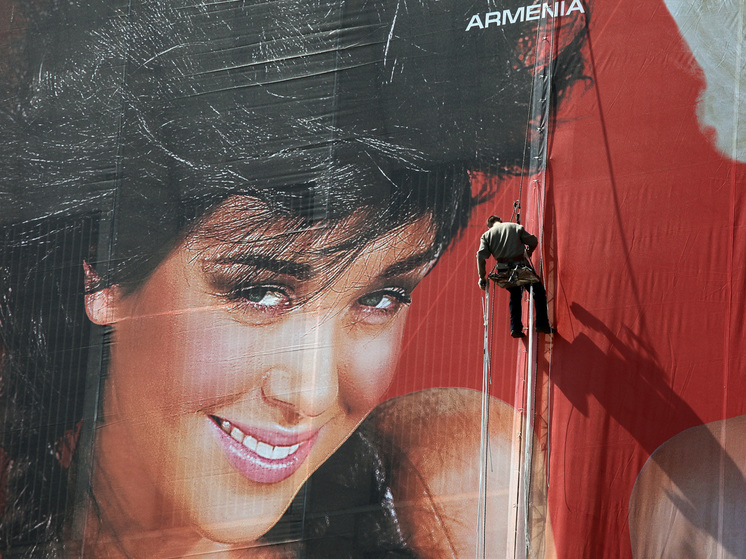 Президент Армении назначил Гургена Арсеняна новым послом в РФ