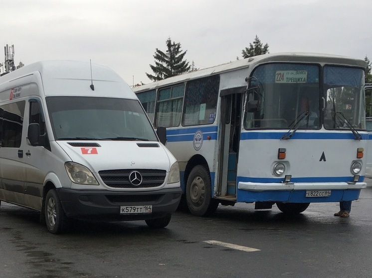 Саратовские власти оптимизировали два пригородных автобусных маршрута