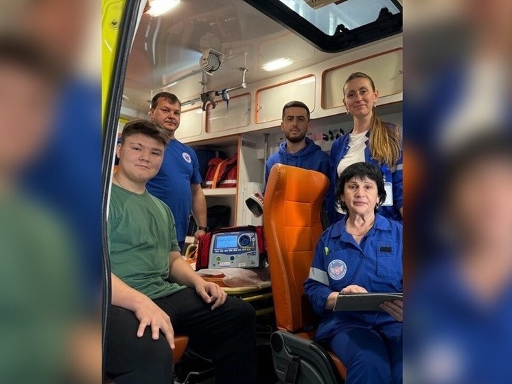Школьнику из Нижневартовска провели экскурсию на станцию скорой помощи